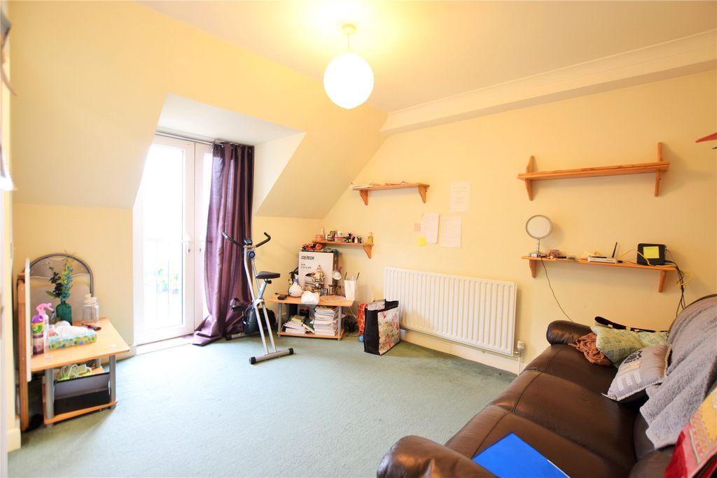 Property photo 2 of 6 Living Room