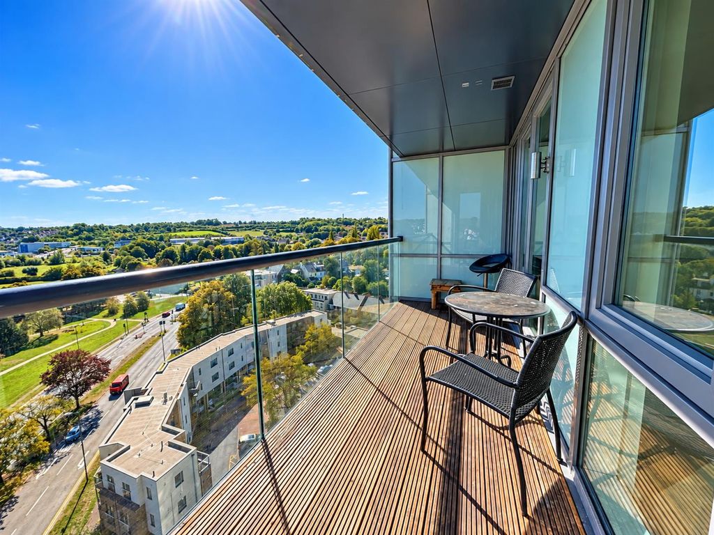Property photo 2 of 13 Balcony