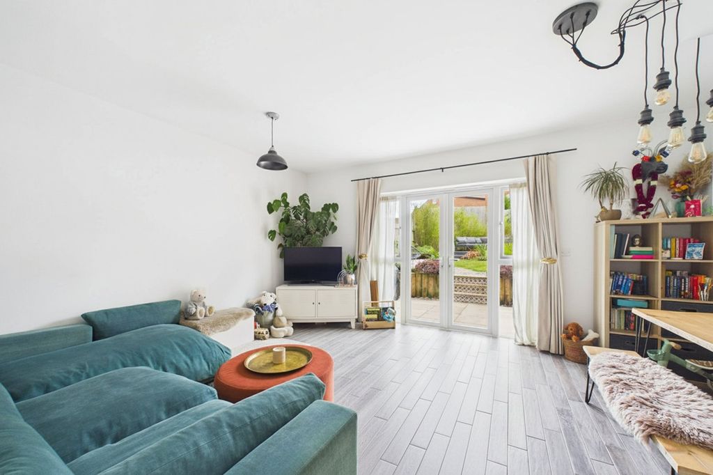 Property photo 2 of 9 Picture No. 03