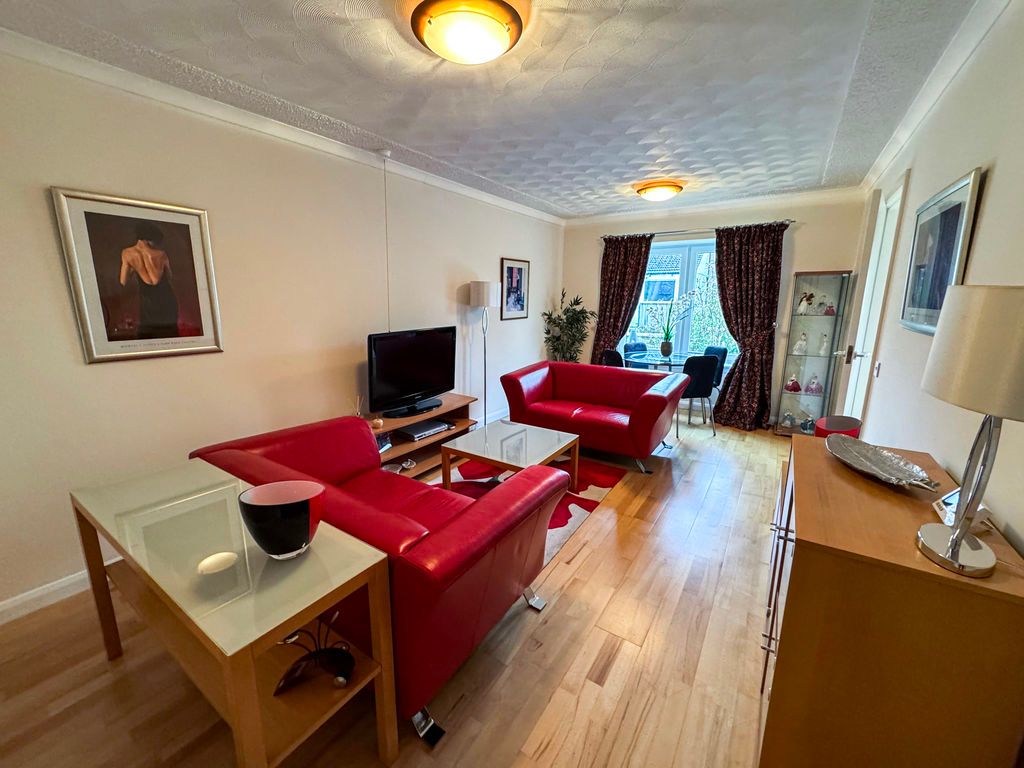 Property photo 2 of 9 Photo 3