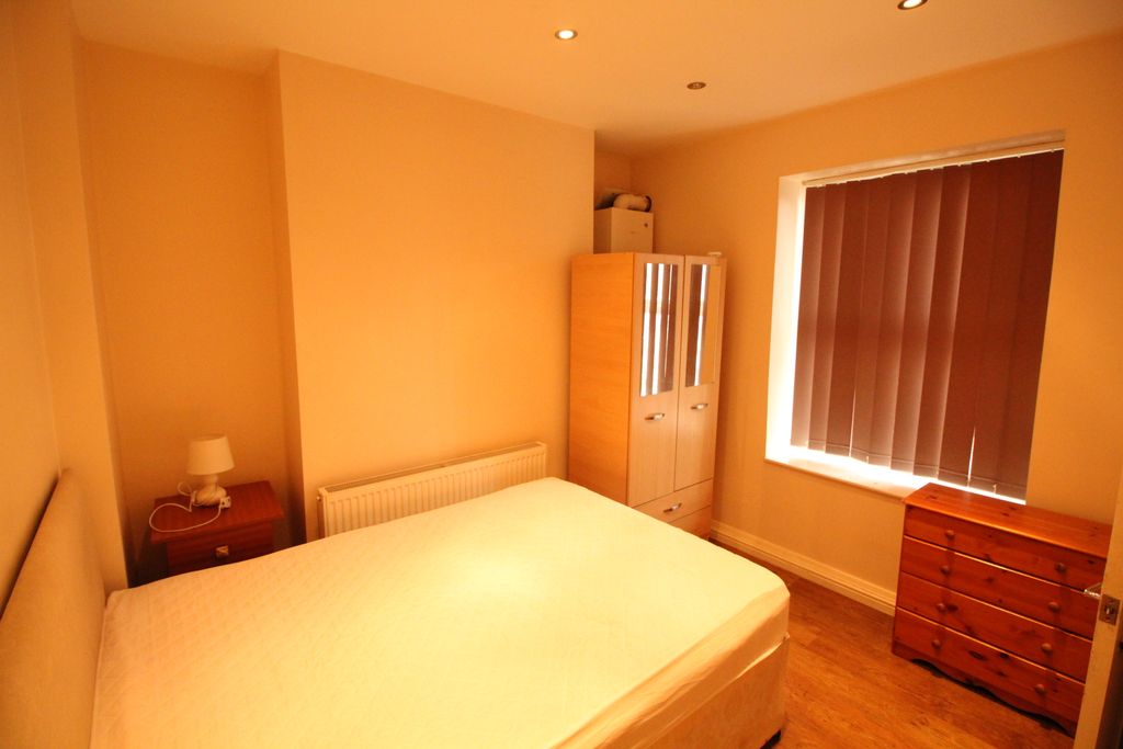 Property photo 1 of 12 P1858 (7).1.0