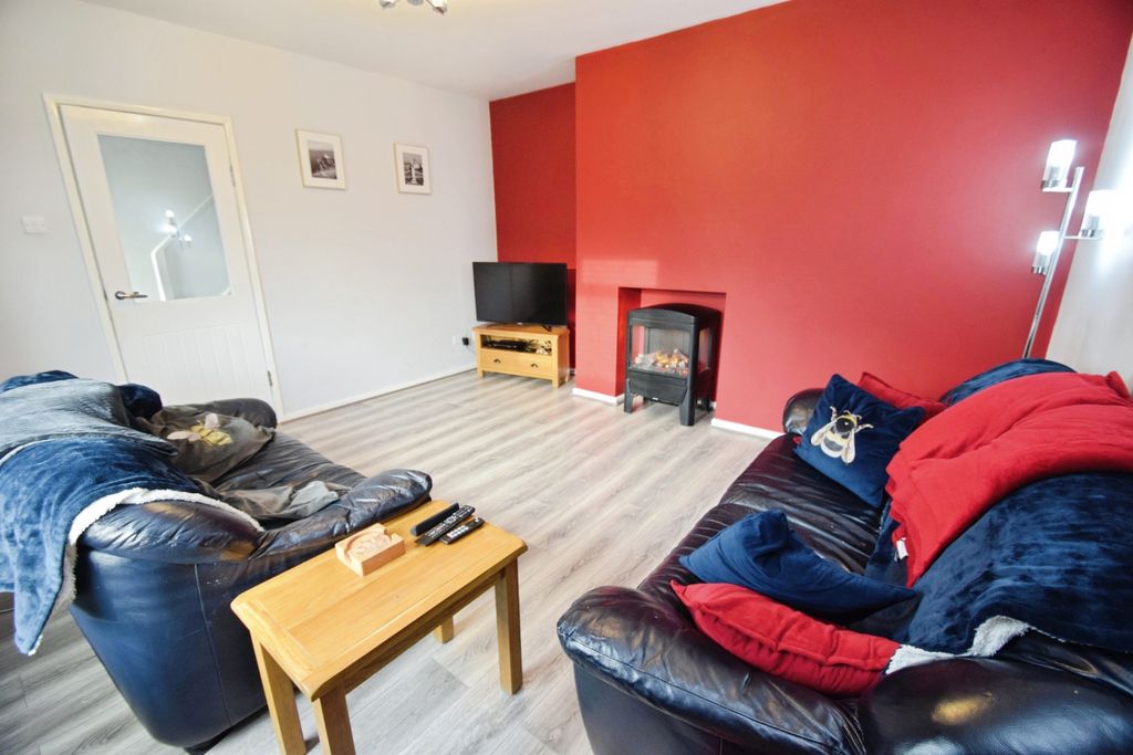 Property photo 3 of 12 0324c228-Lounge 201