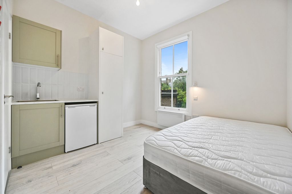 Property photo 1 of 7 Rcmikeposner- 91B St Georges Avenue Flat 3- Studio