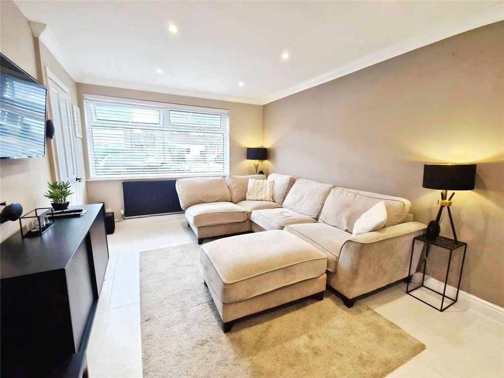 Property photo 3 of 16 Picture No. 06
