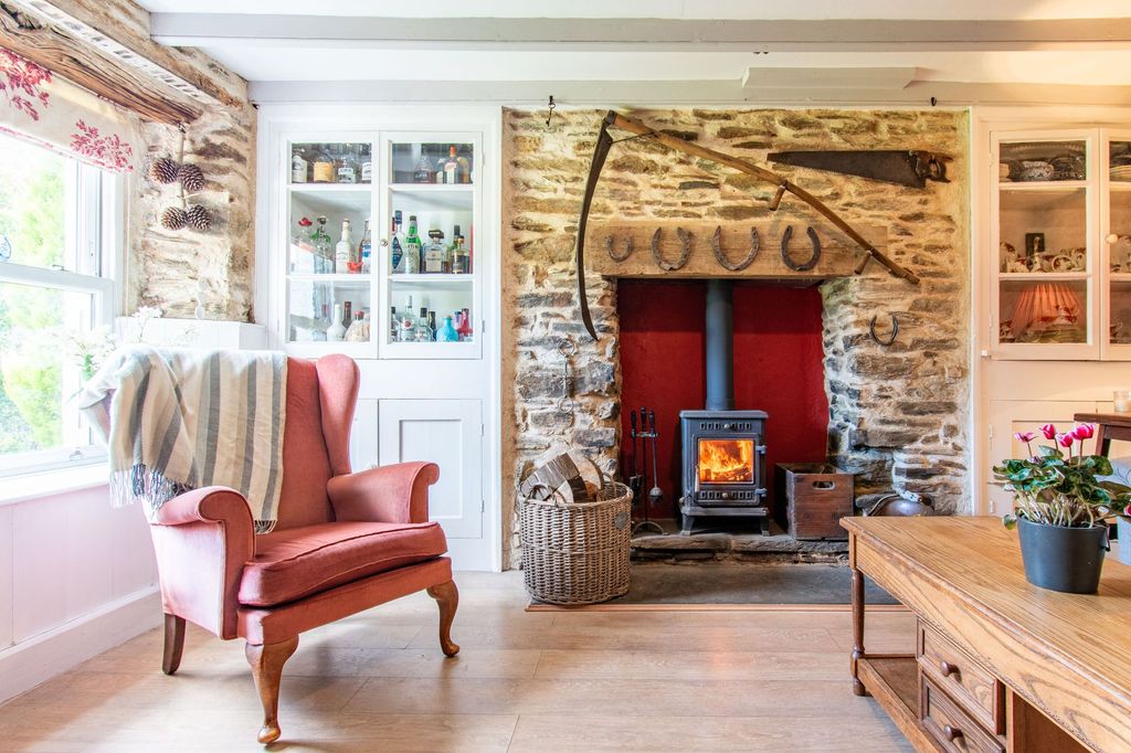 Property photo 3 of 31