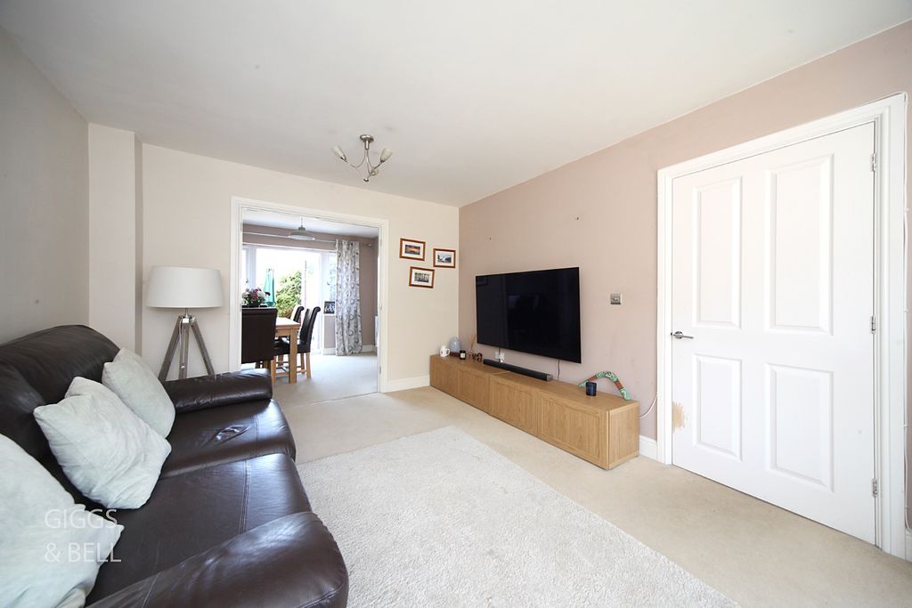 Property photo 3 of 26 5184442