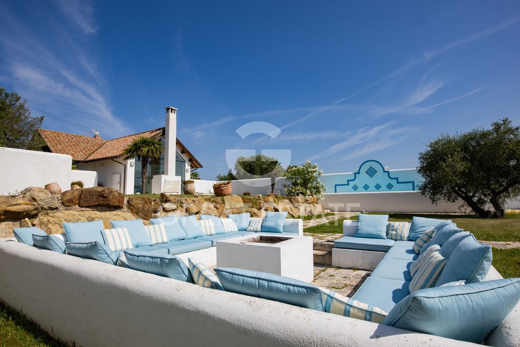 Property photo 2 of 49