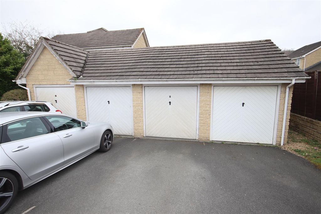 Property photo 2 of 16 Img_9642.Jpg