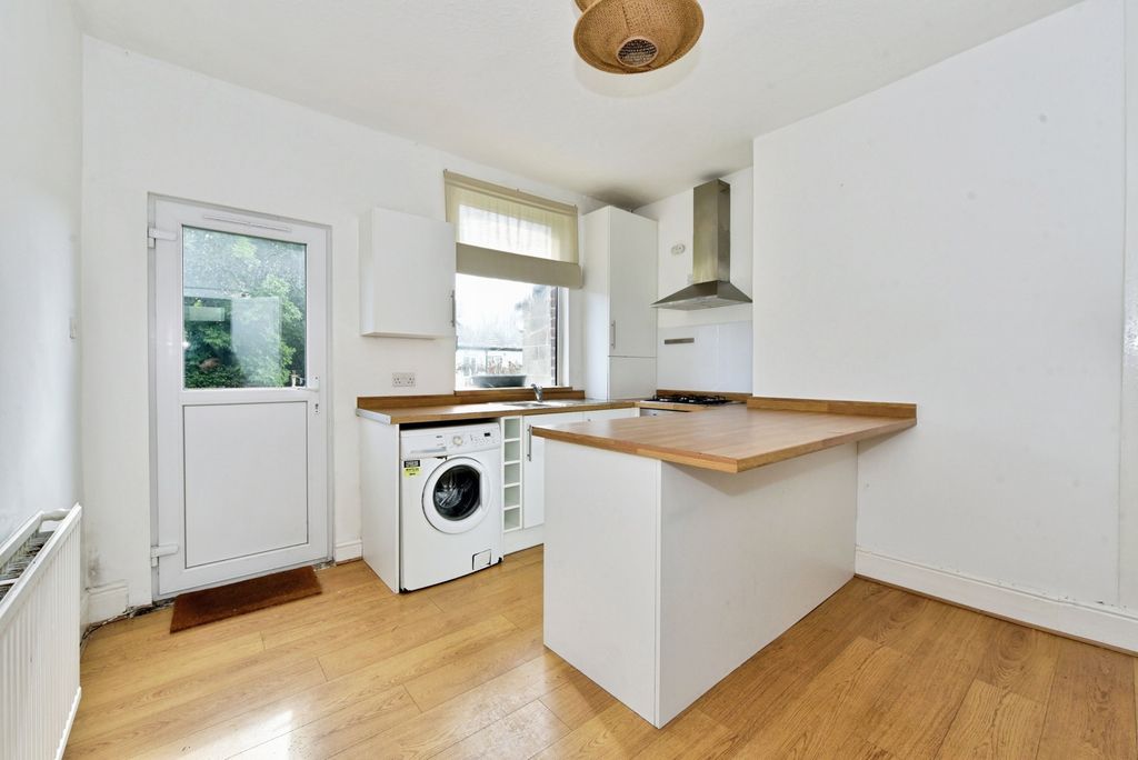 Property photo 3 of 13 Pbox-Img.Jpg