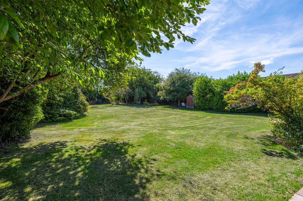 Property photo 2 of 22