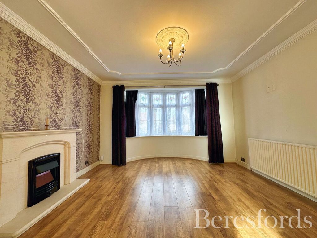 Property photo 3 of 19 Picture No. 07