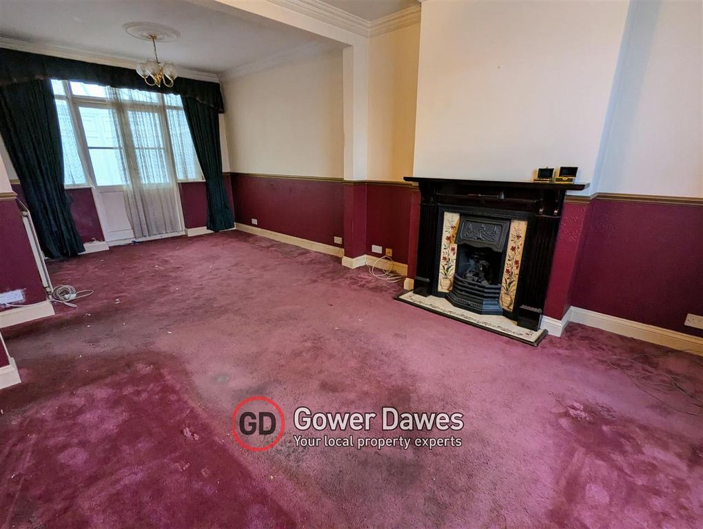 Property photo 2 of 17 Lounge