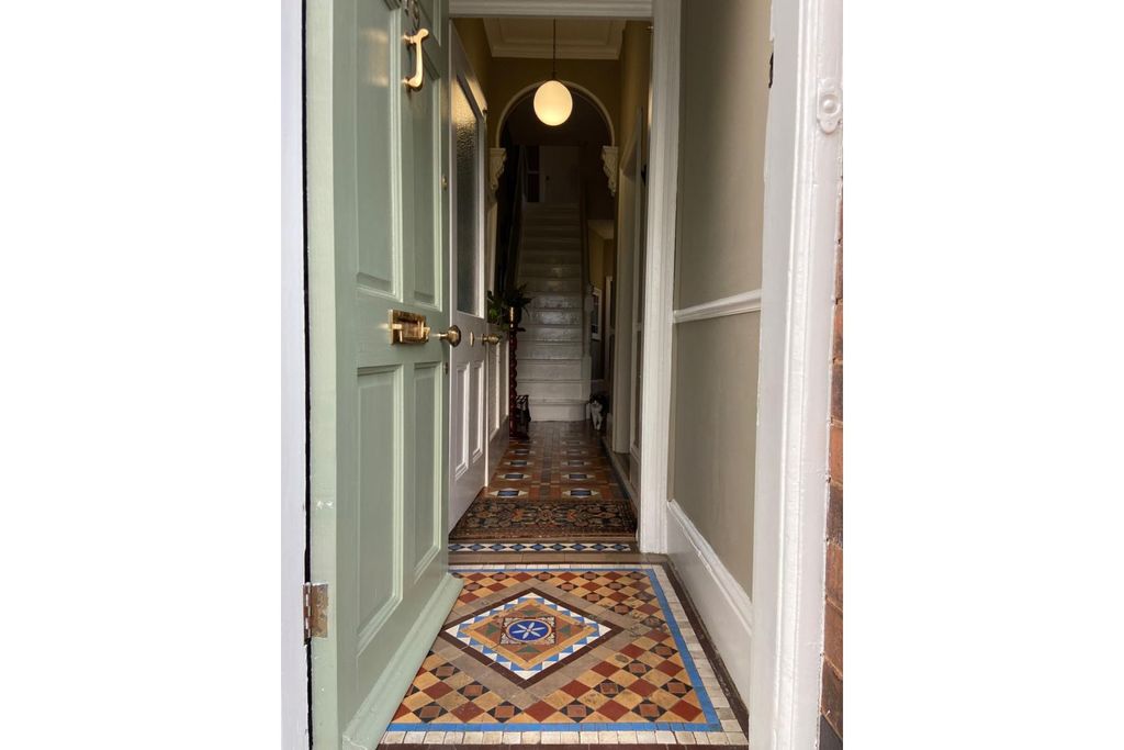 Property photo 3 of 28 Entrance Hallway