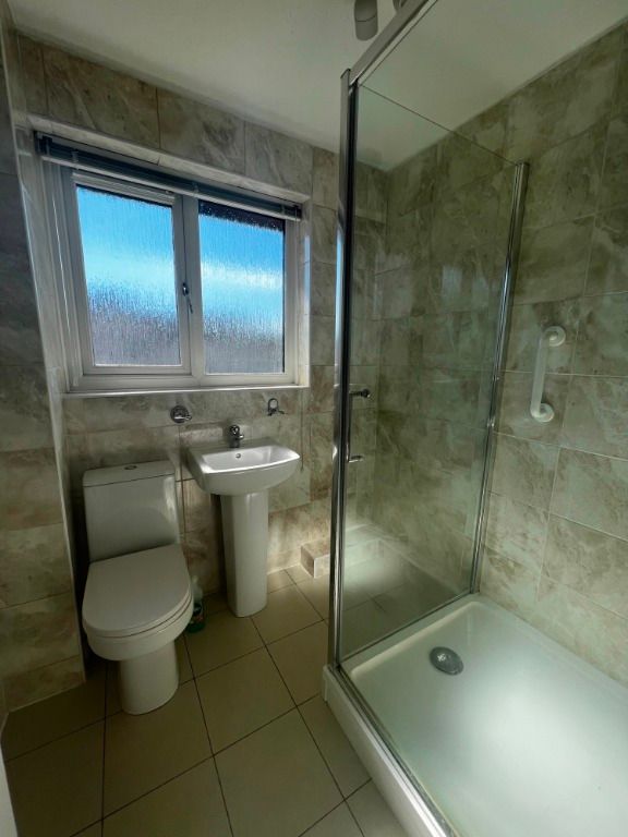 Additional image 10 of 3 bed semi-detached house to rentFlures Avenue, Erskine, Renfrewshire PA8