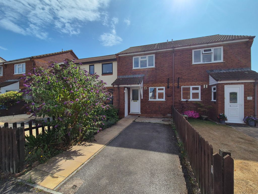 Property photo 1 of 12 Bathroom