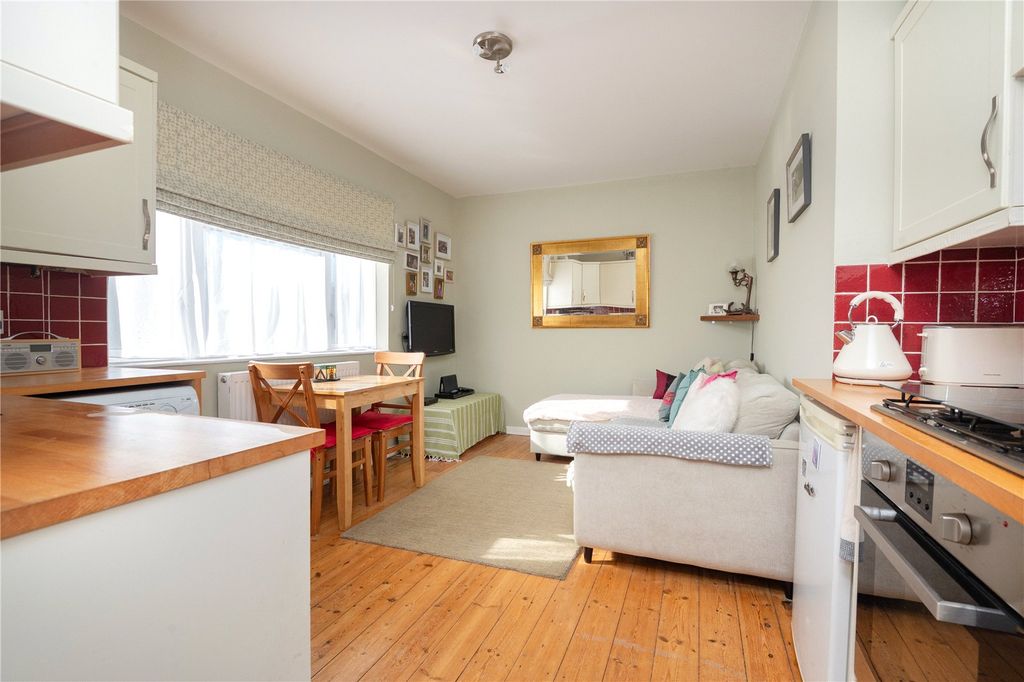 Property photo 2 of 18 Picture No. 2