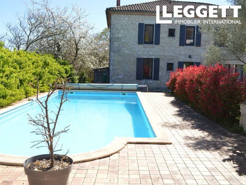 Property photo 2 of 10