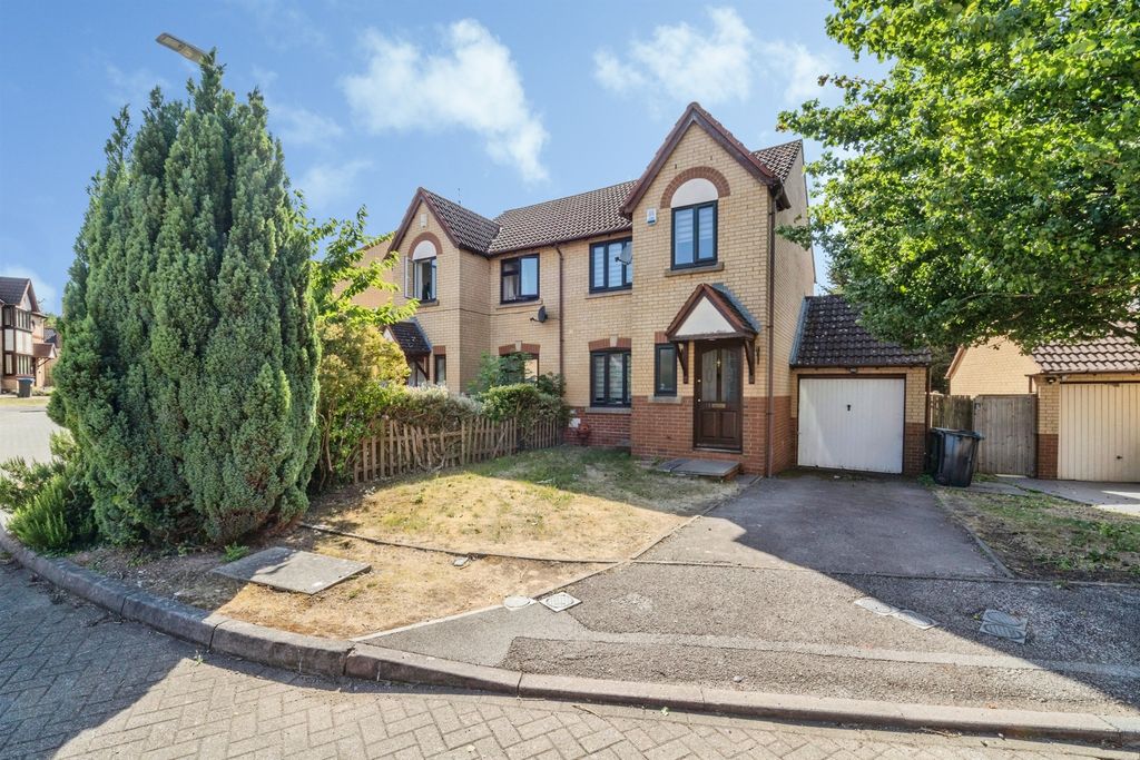 Property photo 1 of 11