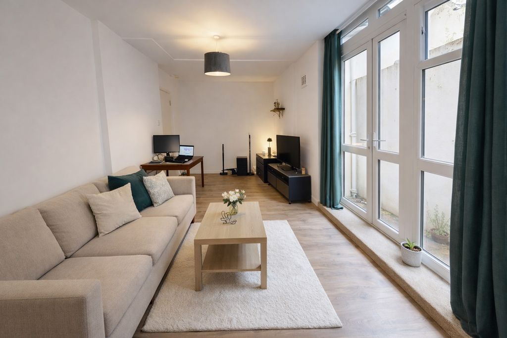 Property photo 1 of 5