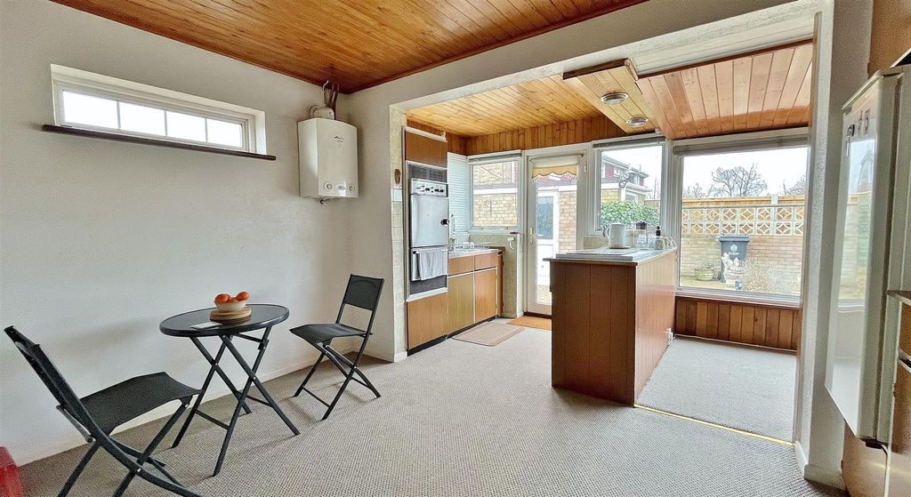 Property photo 2 of 18 Kitchen/Diner
