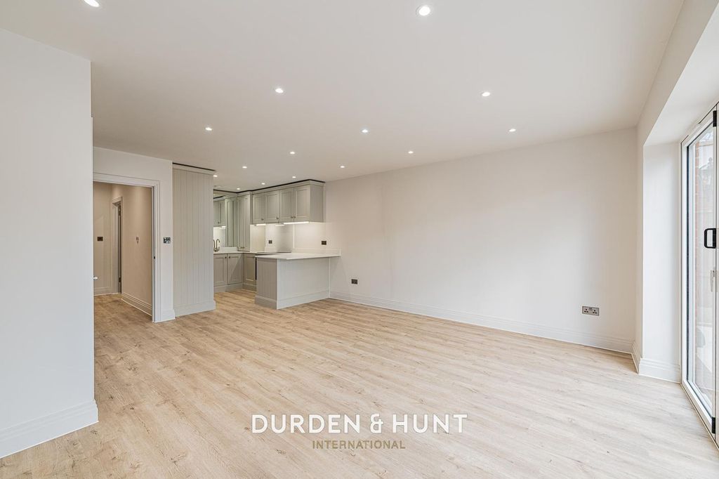 Property photo 3 of 28 Brickfield-35.Jpg