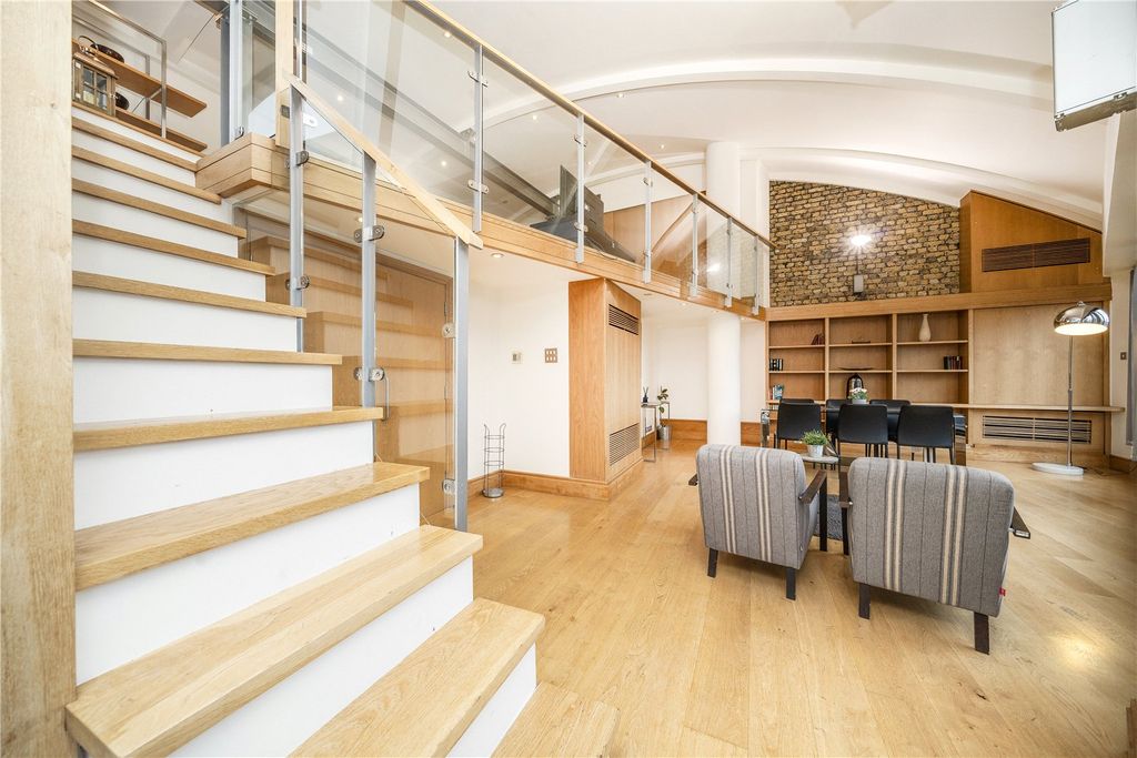 Property photo 2 of 12 Picture No. 04