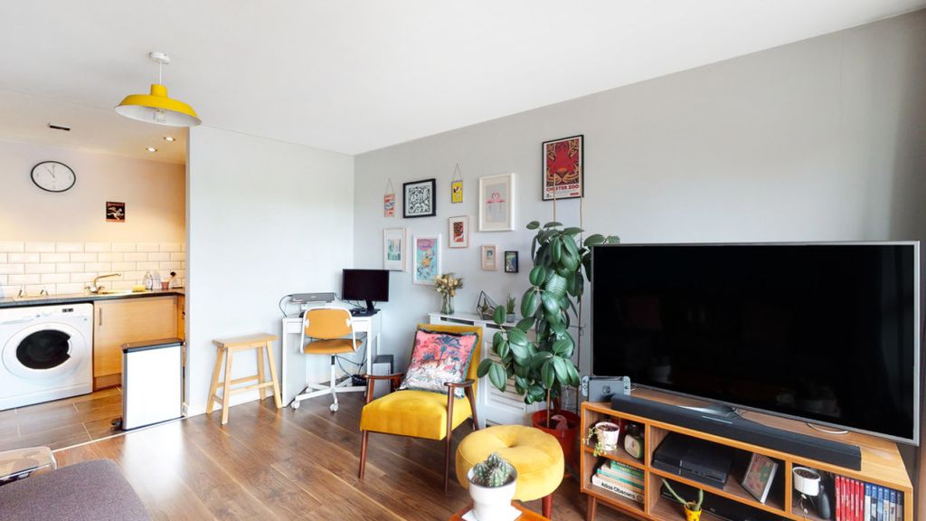 Property photo 2 of 12