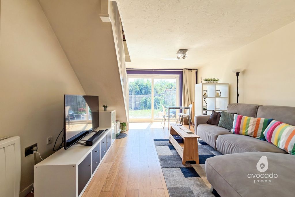 Property photo 2 of 9 5172991
