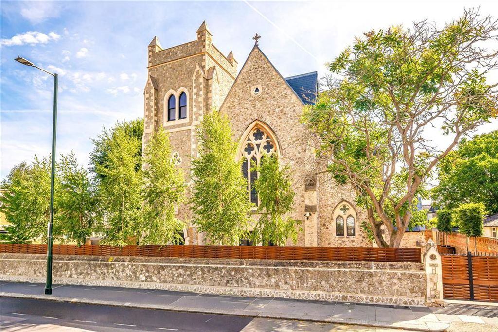 Property photo 1 of 13