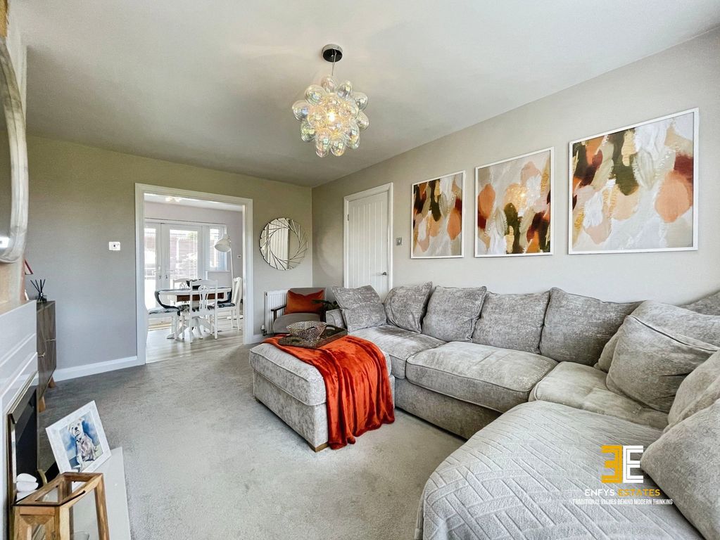 Property photo 3 of 32