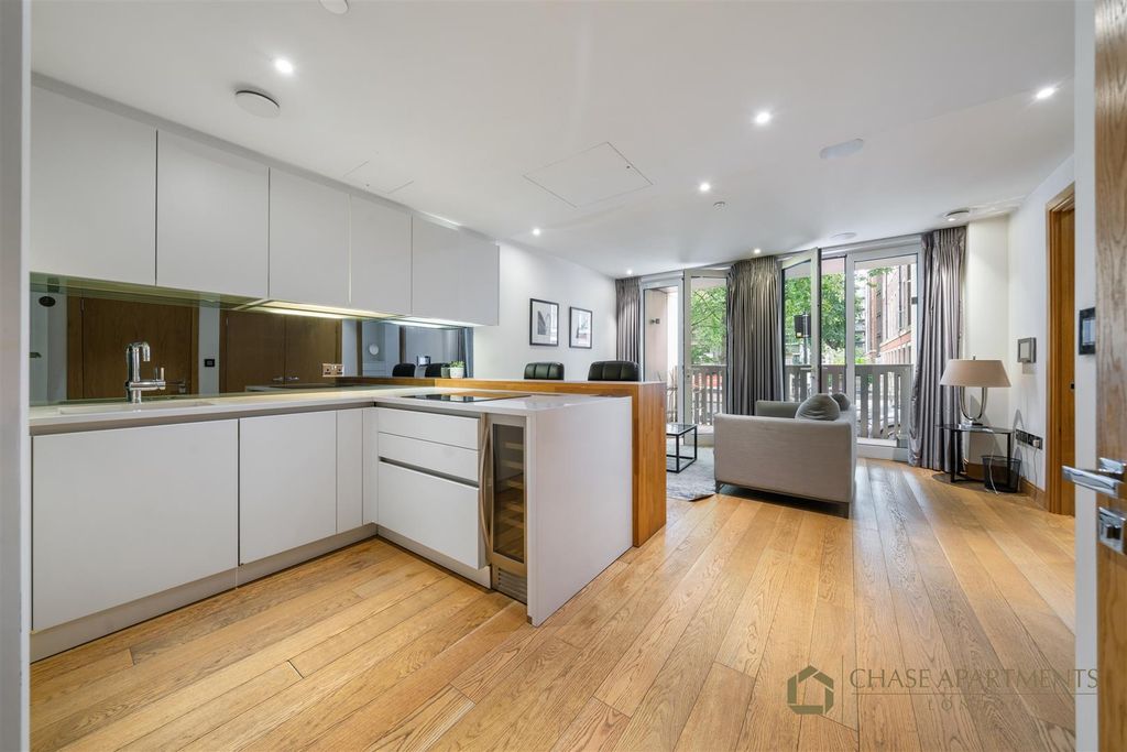 Property photo 3 of 12 The Courthouse Sw1P 2Du-2.Jpg