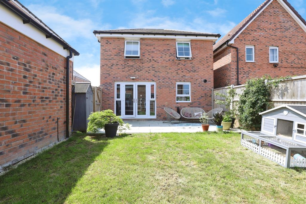Property photo 2 of 14