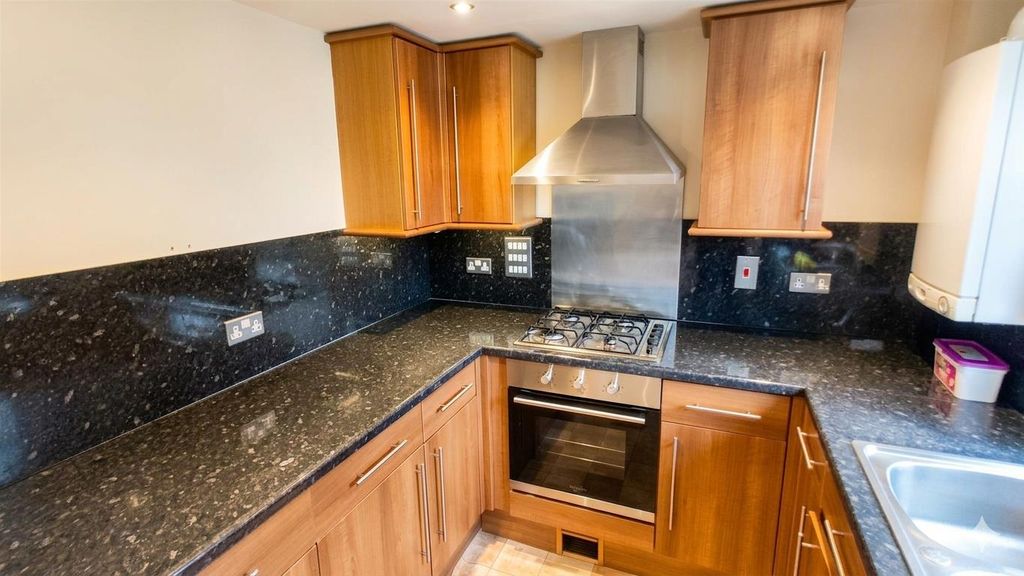 Property photo 2 of 7 Kitchen.Png