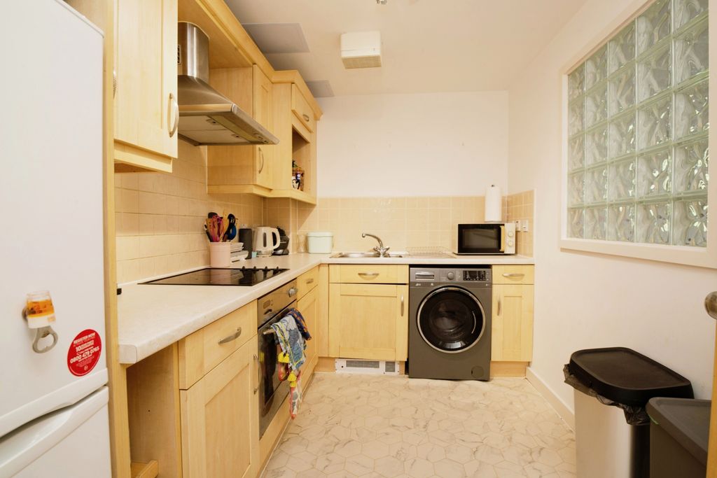 Property photo 3 of 12 3
