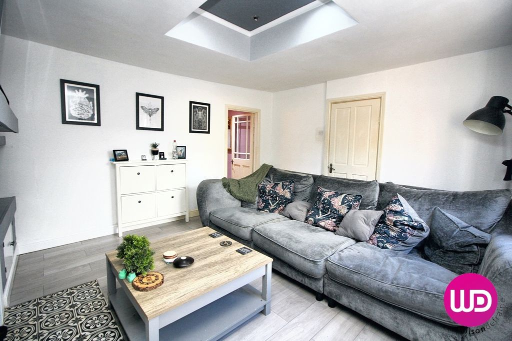 Property photo 3 of 23