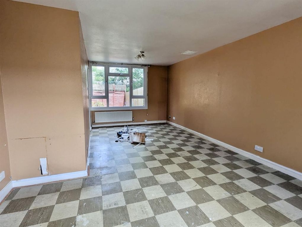 Property photo 2 of 17 Acb4568B-0d86-4A99-Bb9d-030Fef8Bbde5.Jpeg
