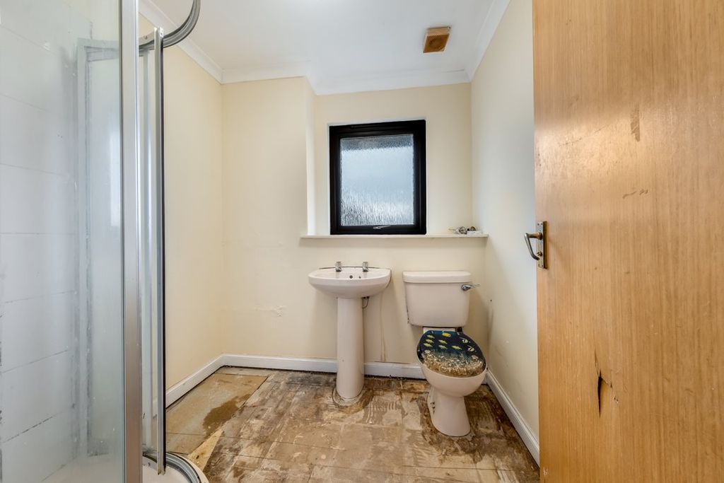 Property photo 2 of 23 Dscf5373