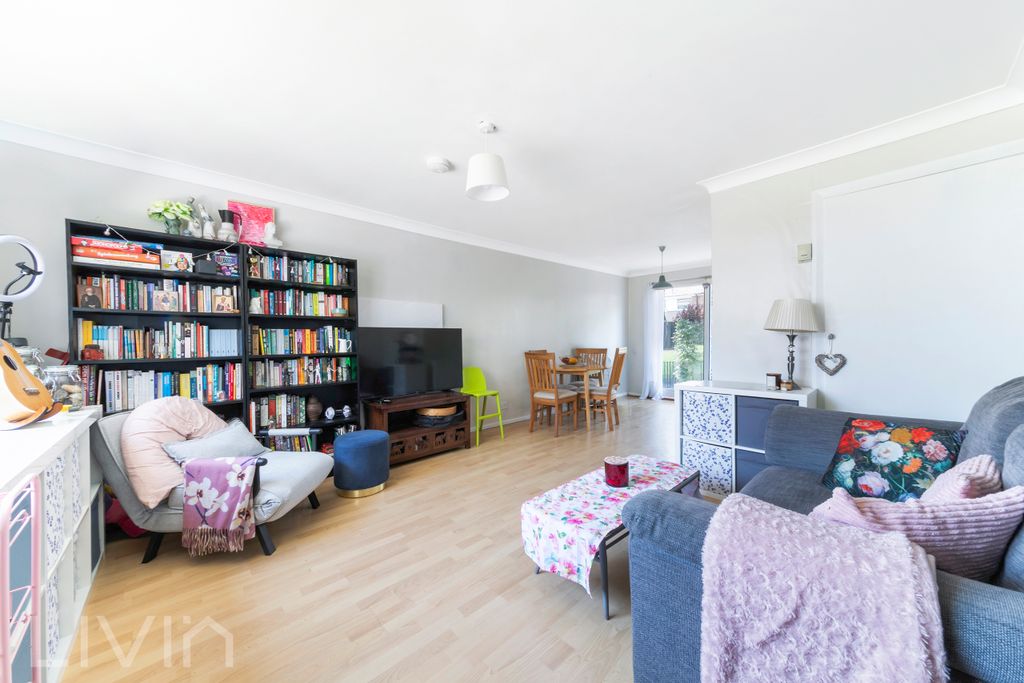 Property photo 3 of 19 3