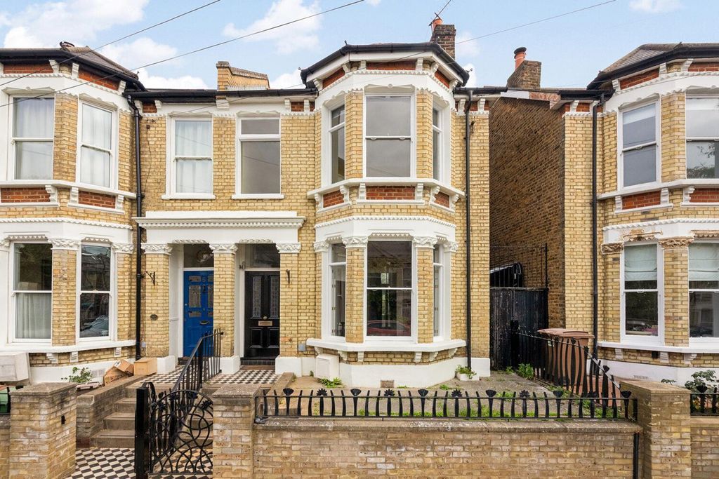 Property photo 1 of 18 Gfx4Cf6Ql0Y909l4Sudhta.Jpg