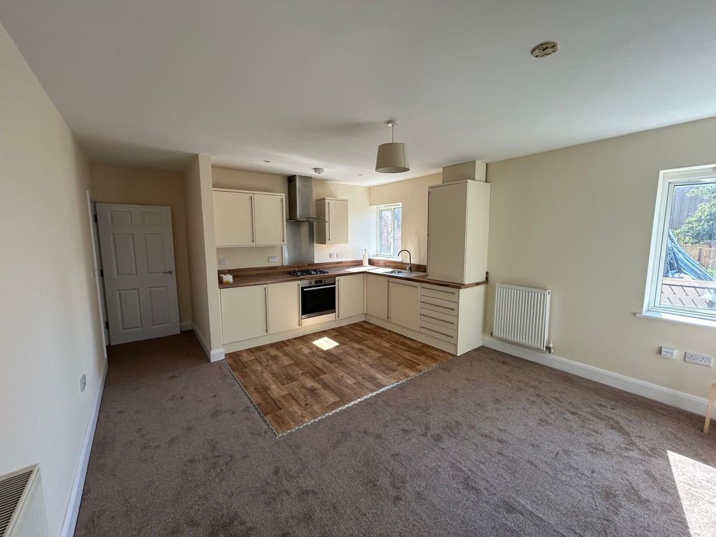 Property photo 3 of 13