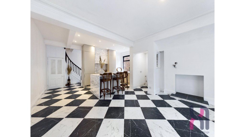 Property photo 2 of 15 Picture No. 13