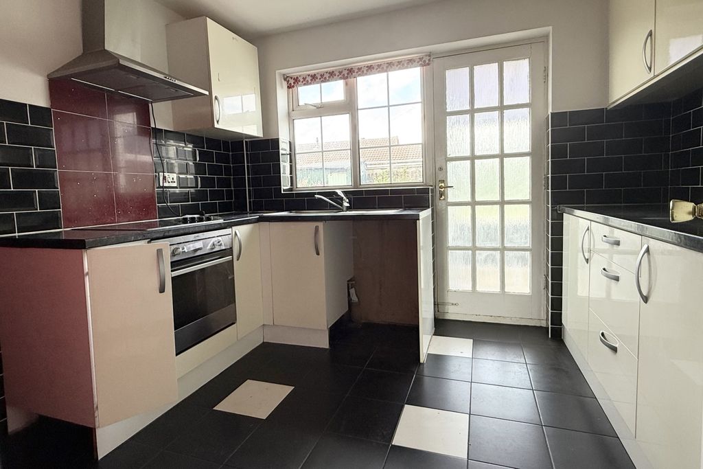 Property photo 3 of 16 Img_0594