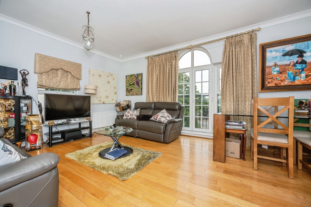 Additional image 5 of 3 bed flat for saleLiverymen Walk, Greenhithe DA9