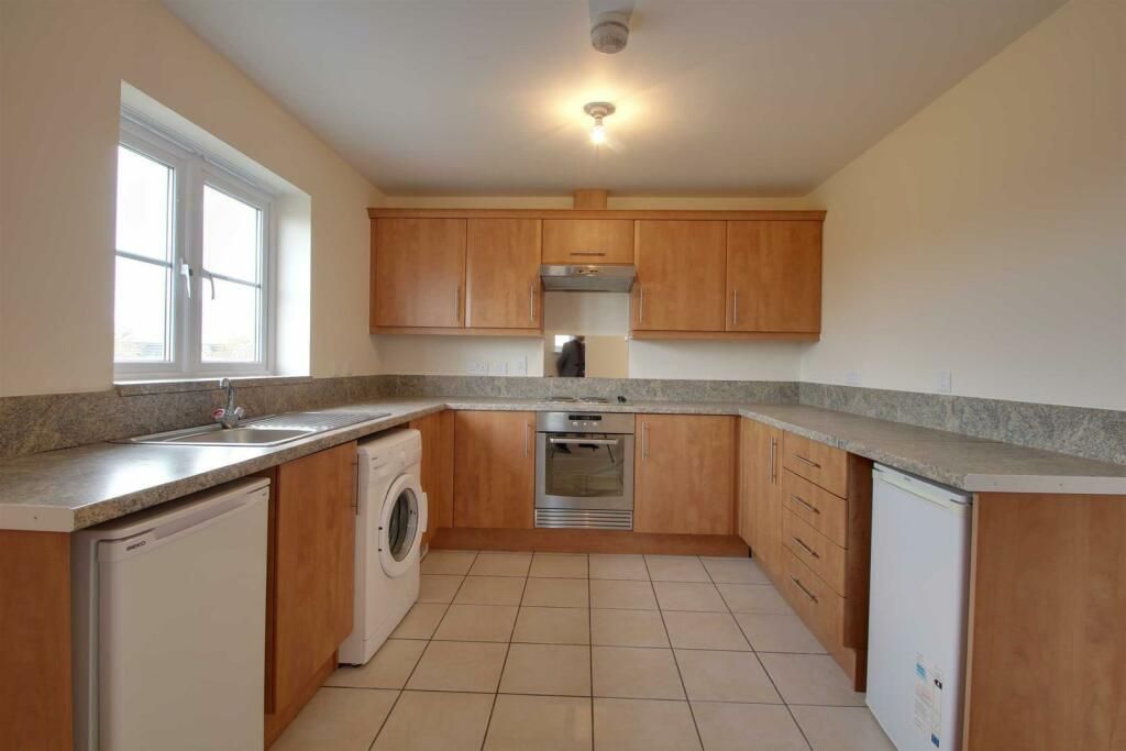 Property photo 2 of 9 3