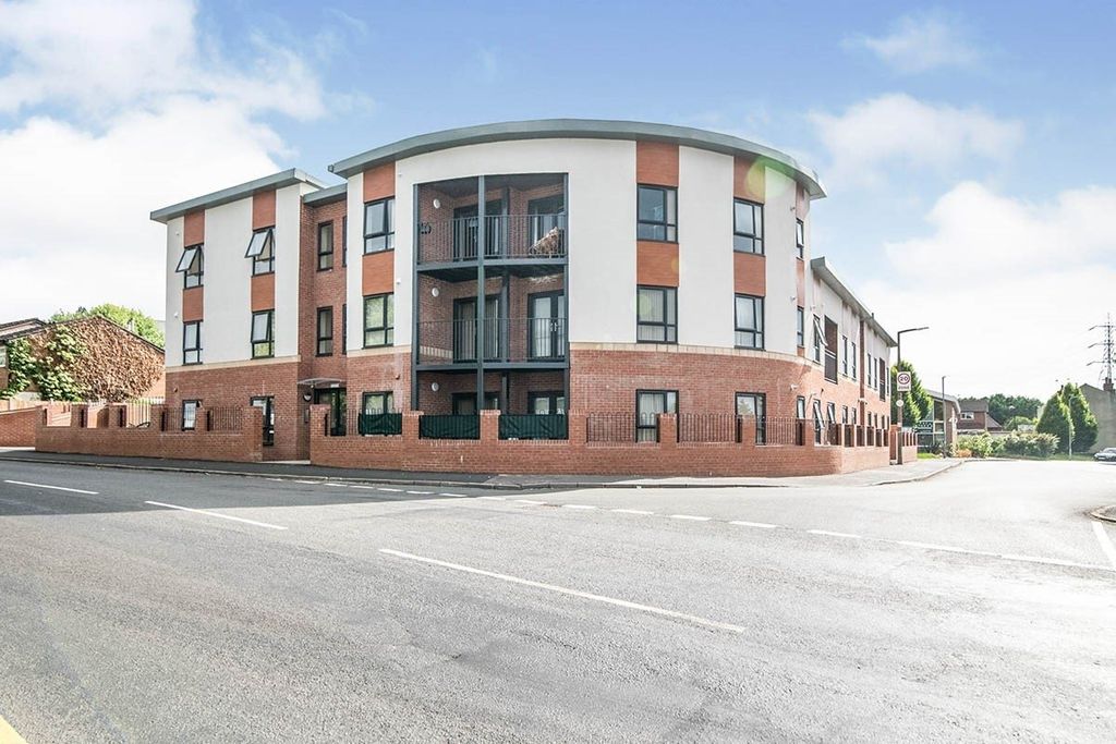 Property photo 1 of 7 External