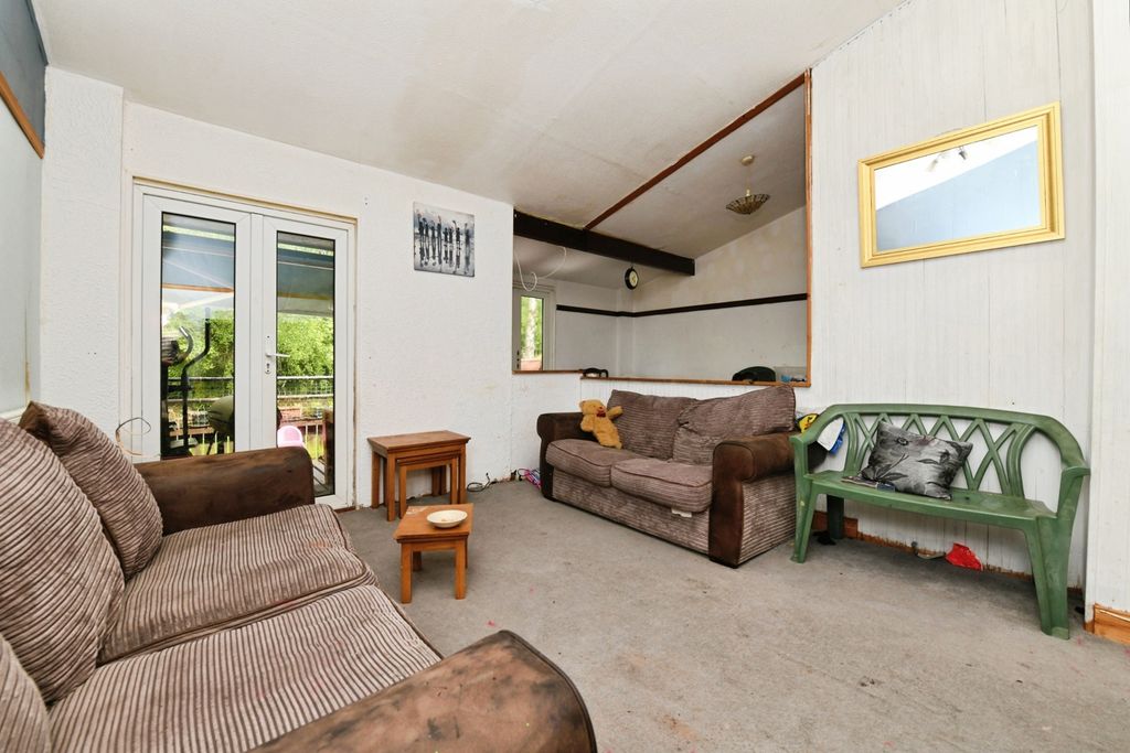 Property photo 2 of 16 Pbox-Img.Jpg