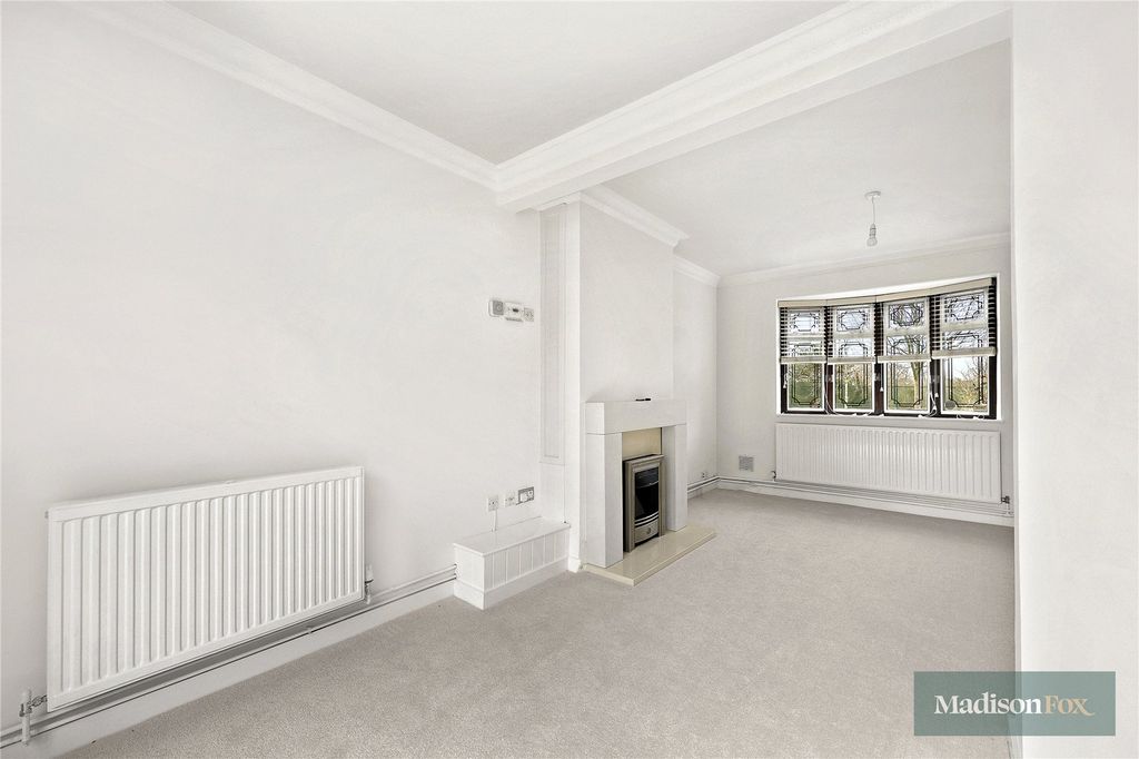 Property photo 3 of 23 Picture No. 03