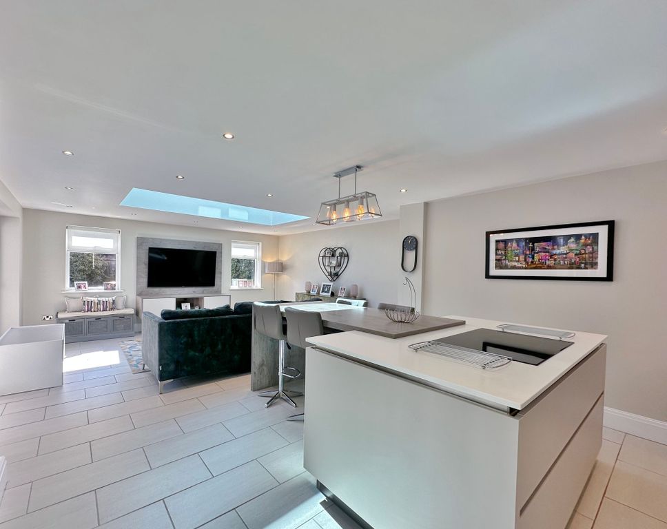 Property photo 3 of 29 Photo 29