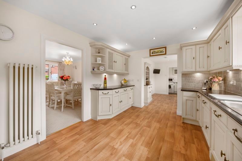 Property photo 3 of 34 Kitchen