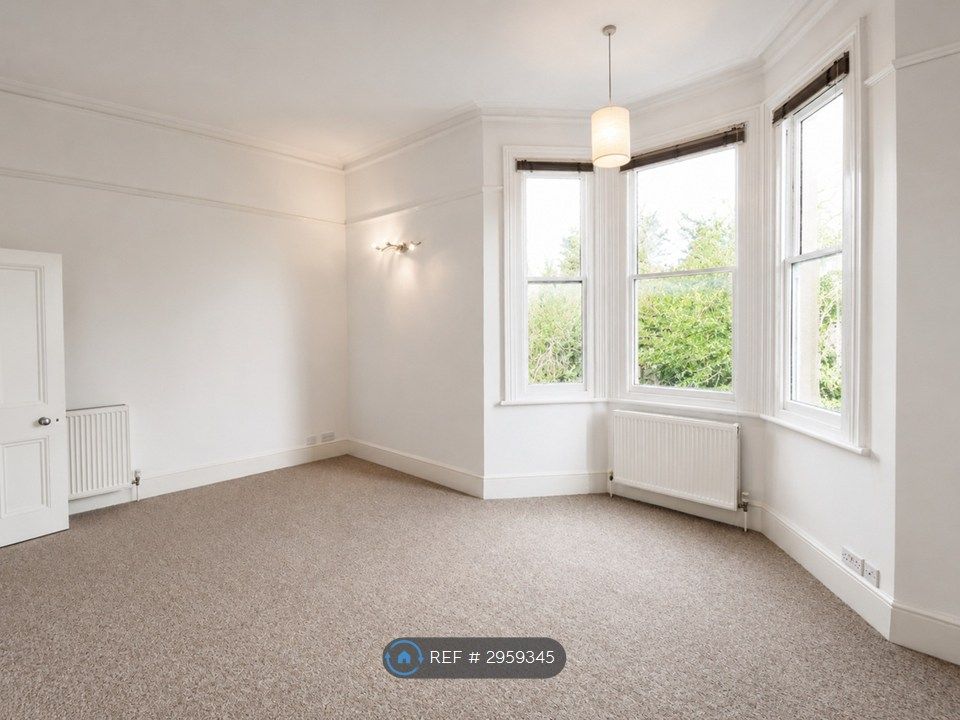 Property photo 3 of 8